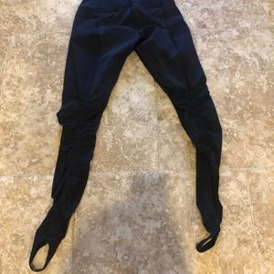 Lululemon stirrup yoga pants